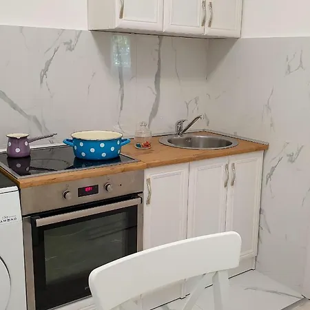 Iskra Apartment