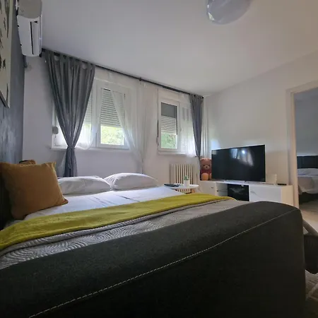 Apartment Iskra *